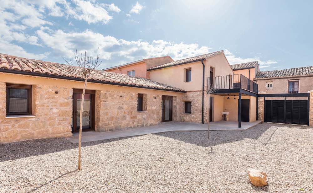 Casa Valera, Teruel, rehabilitación integral de vivienda unifamiliar adosada por Raíces Arquitectura