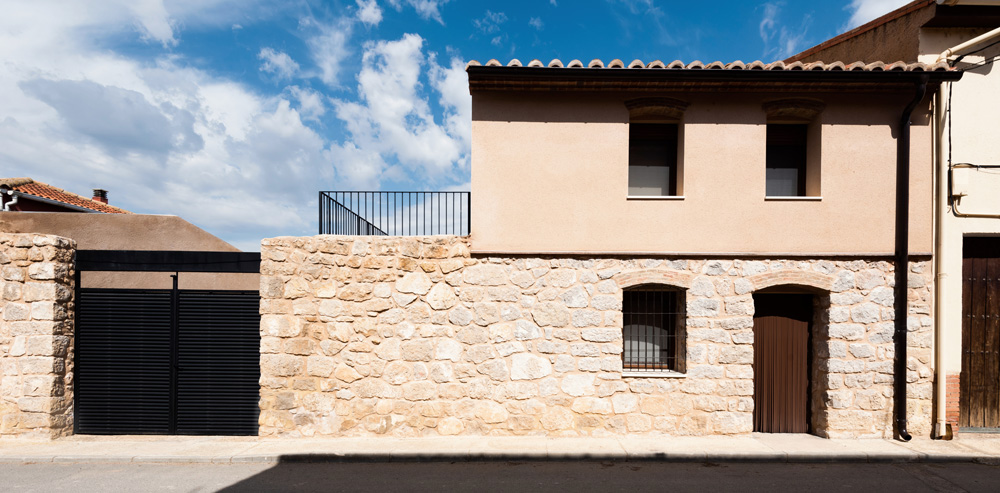 Casa Valera, Teruel, rehabilitación integral de vivienda unifamiliar adosada por Raíces Arquitectura