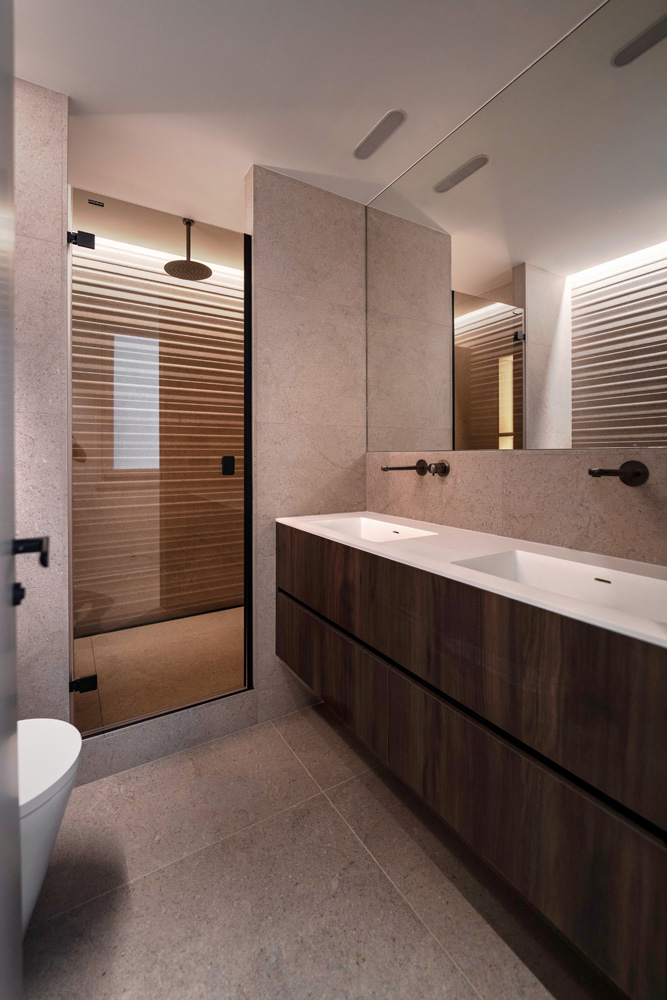 Casa Lienzo, Zaragoza. Reforma interior de vivienda realizada por el estudio Raíces Estudio de Arquitectura